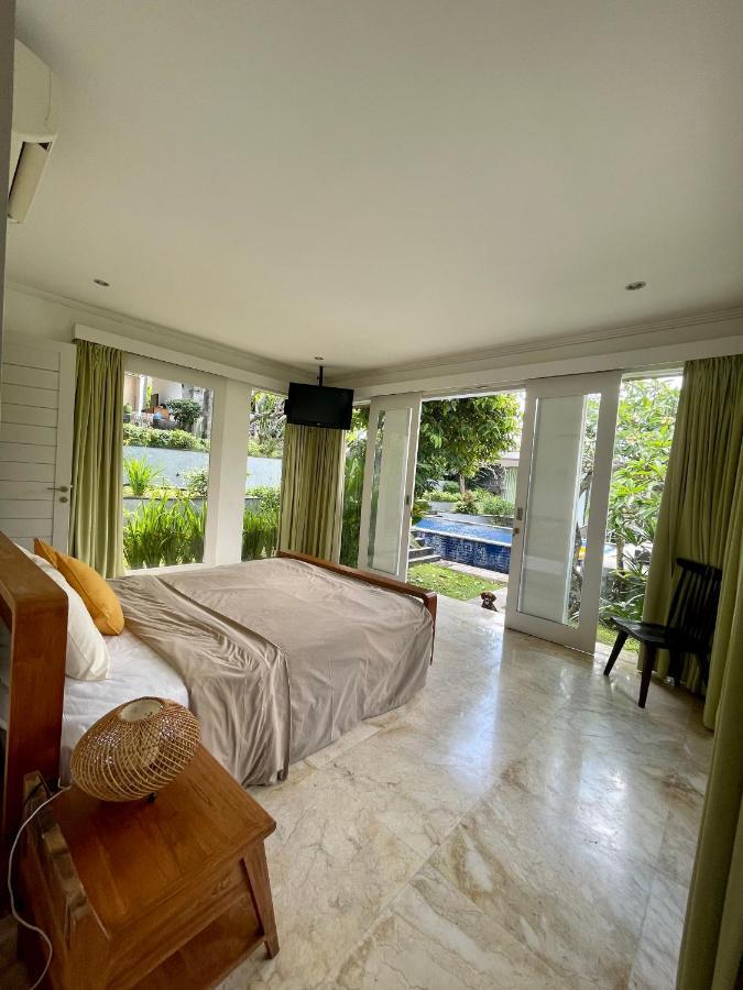 Private Suite In A Kids Friendly Big Shared Villa In Canggu Esterno foto