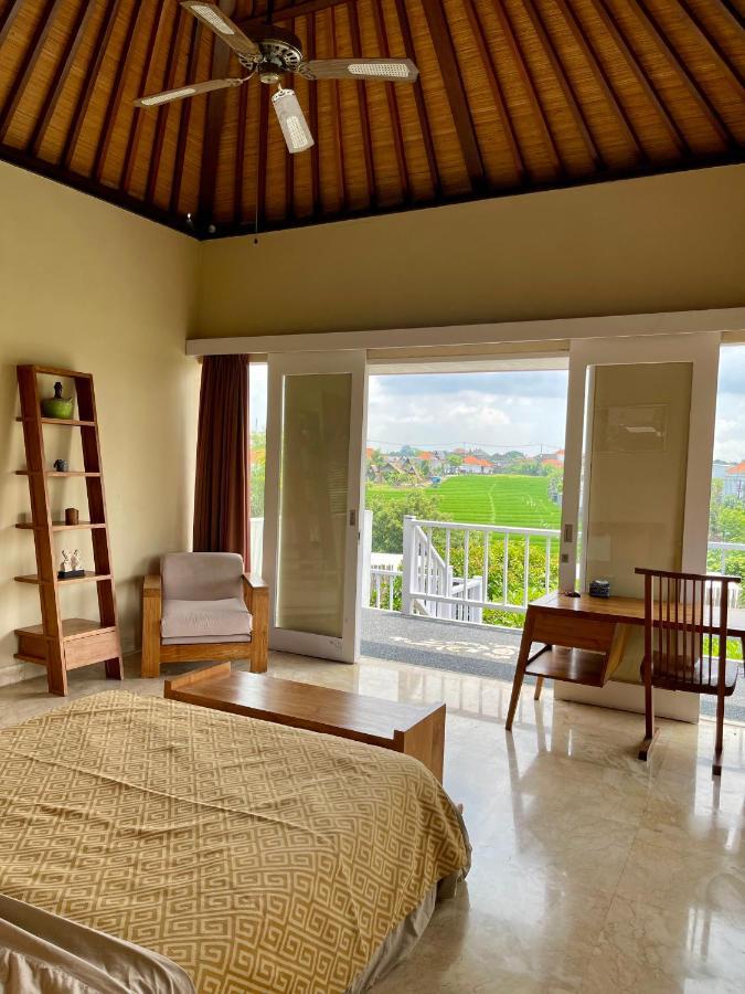 Private Suite In A Kids Friendly Big Shared Villa In Canggu Esterno foto