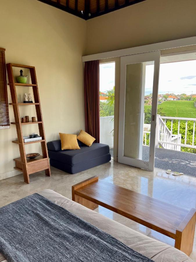 Private Suite In A Kids Friendly Big Shared Villa In Canggu Esterno foto