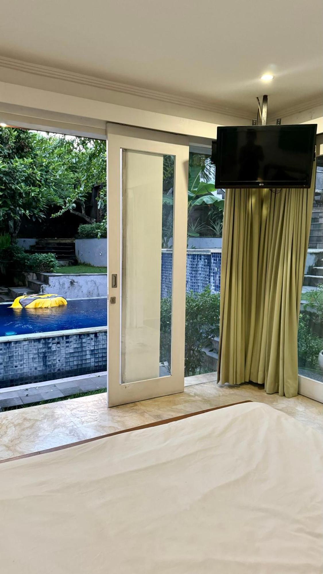 Private Suite In A Kids Friendly Big Shared Villa In Canggu Esterno foto